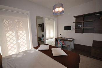 First Floor Affittacamere